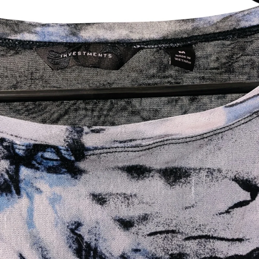 Investments Blue Black White Abstract Floral Blouse - Picture 6 of 6